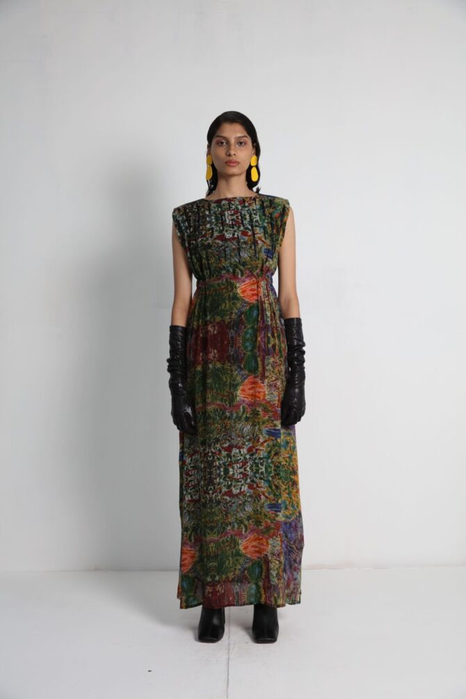 Straight dress