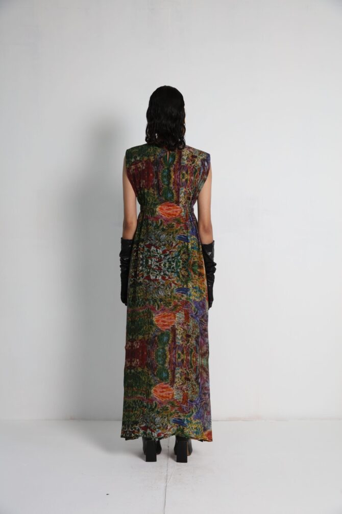 Straight dress