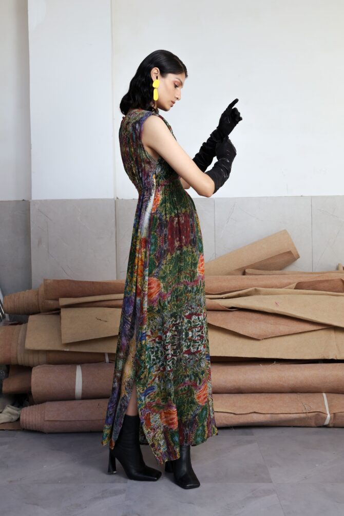 Straight dress
